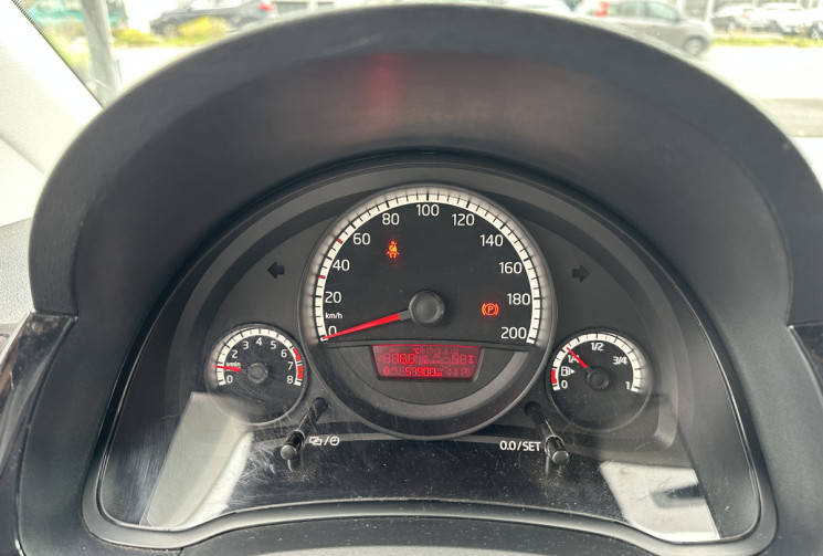 Volkswagen up! 1.0 i WHITE 75  Volkswagen up! 1.0 i WHITE 75