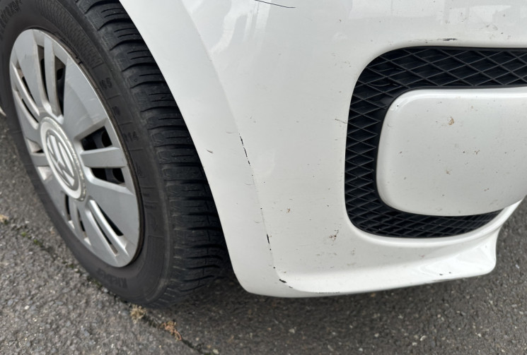 Volkswagen up! 1.0 i WHITE 75  Volkswagen up! 1.0 i WHITE 75