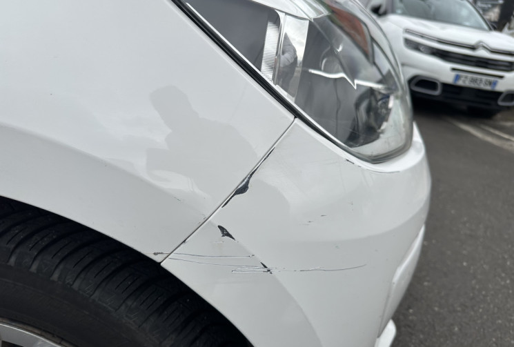 Volkswagen up! 1.0 i WHITE 75  Volkswagen up! 1.0 i WHITE 75