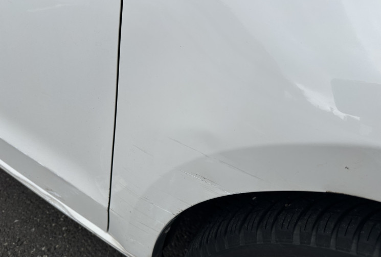 Volkswagen up! 1.0 i WHITE 75  Volkswagen up! 1.0 i WHITE 75
