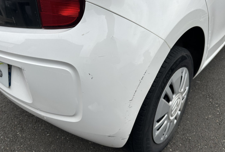 Volkswagen up! 1.0 i WHITE 75  Volkswagen up! 1.0 i WHITE 75