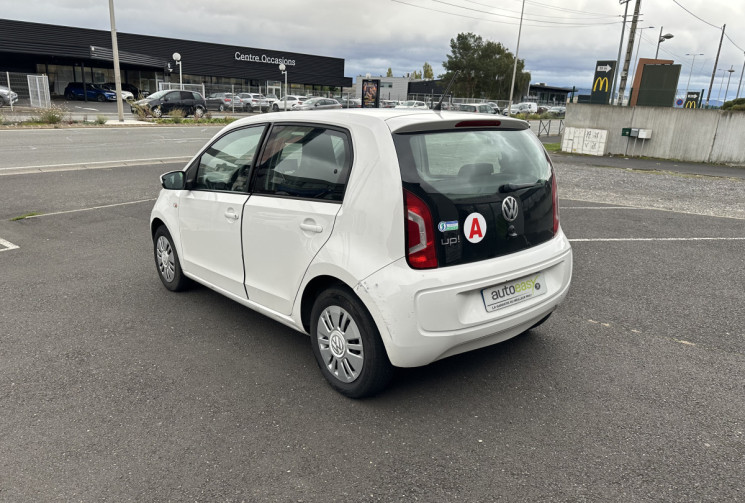 Volkswagen up! 1.0 i WHITE 75  Volkswagen up! 1.0 i WHITE 75