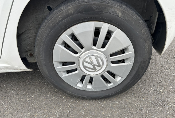 Volkswagen up! 1.0 i WHITE 75  Volkswagen up! 1.0 i WHITE 75
