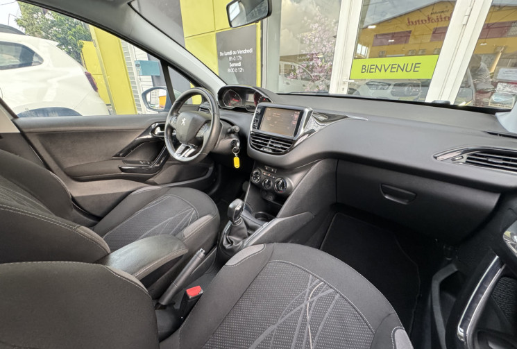 Peugeot 208 I 5 Portes 1.4 HDi FAP 68 cv Active