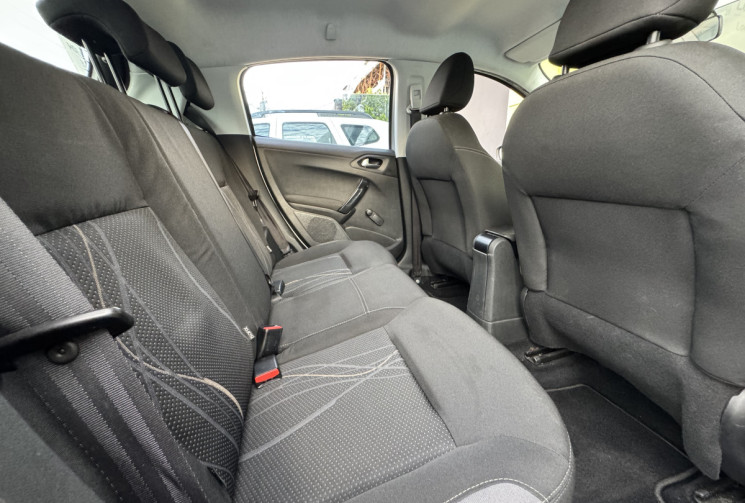 Peugeot 208 I 5 Portes 1.4 HDi FAP 68 cv Active