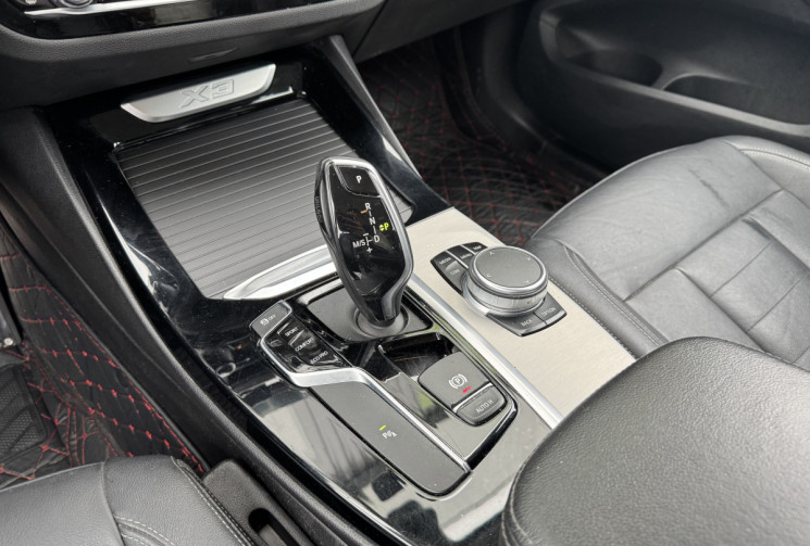 BMW X3 sDrive 18dA 150ch Luxury