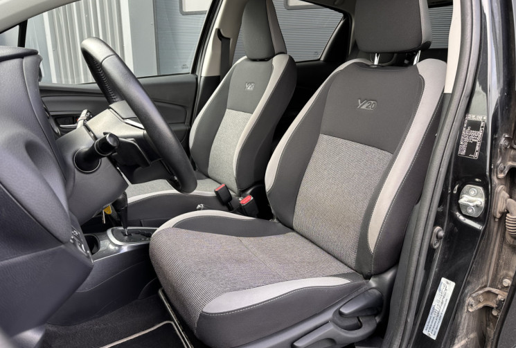 Toyota Yaris 3 1.5 VVTi BVA 111 cv FLEXFUEL ETHANOL - CARPLAY - CLIM - CAMERA Toyota Yaris 3 1.5 VVTi BVA 111 cv FLEXFUEL ETHANOL - CARPLAY - CLIM - CAMERA