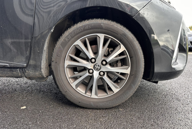 Toyota Yaris 3 1.5 VVTi BVA 111 cv FLEXFUEL ETHANOL - CARPLAY - CLIM - CAMERA Toyota Yaris 3 1.5 VVTi BVA 111 cv FLEXFUEL ETHANOL - CARPLAY - CLIM - CAMERA