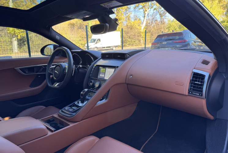 Jaguar F-Type Coupé  R 5.0 S/C V8 550 ch AWD / 26 000 km / Entretien Jaguar Jaguar F-Type Coupé  R 5.0 S/C V8 550 ch AWD / 26 000 km / Entretien Jaguar