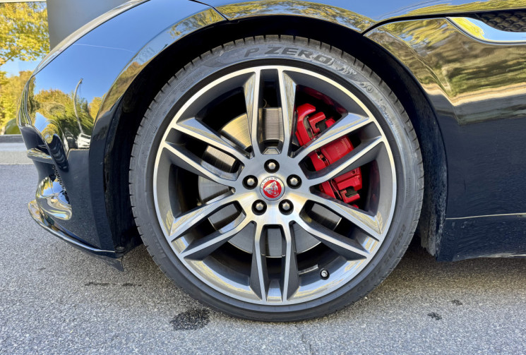 Jaguar F-Type Coupé  R 5.0 S/C V8 550 ch AWD / 26 000 km / Entretien Jaguar Jaguar F-Type Coupé  R 5.0 S/C V8 550 ch AWD / 26 000 km / Entretien Jaguar