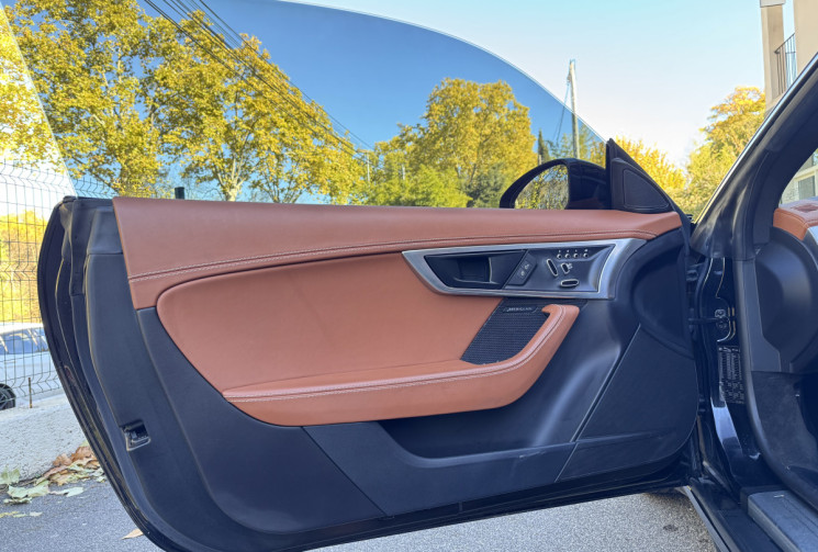 Jaguar F-Type Coupé  R 5.0 S/C V8 550 ch AWD / 26 000 km / Entretien Jaguar Jaguar F-Type Coupé  R 5.0 S/C V8 550 ch AWD / 26 000 km / Entretien Jaguar