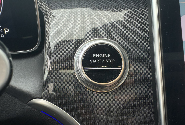 Mercedes GLC 300e AMG Line 313ch 4Matic 9G-Tronic * Full Options * TO * Burmester Mercedes GLC 300e AMG Line 313ch 4Matic 9G-Tronic * Full Options * TO * Burmester