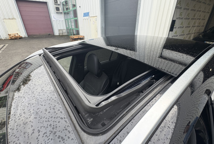 Mercedes GLC 300e AMG Line 313ch 4Matic 9G-Tronic * Full Options * TO * Burmester Mercedes GLC 300e AMG Line 313ch 4Matic 9G-Tronic * Full Options * TO * Burmester