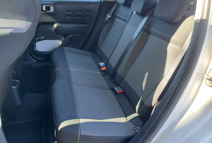 Citroën C3 1.2 PureTech 82 Feel / Distribution OK / CarPlay Android Auto / Radars AR Citroën C3 1.2 PureTech 82 Feel / Distribution OK / CarPlay Android Auto / Radars AR