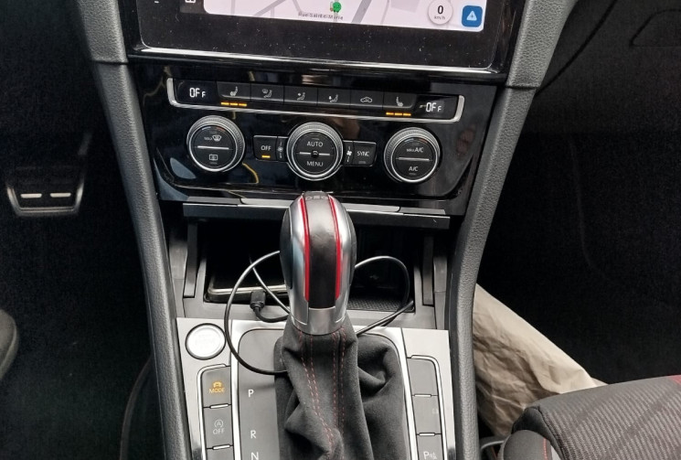 Volkswagen Golf VII Phase 2 GTI TCR 2.0 TFSi DSG7 290 cv Volkswagen Golf VII Phase 2 GTI TCR 2.0 TFSi DSG7 290 cv