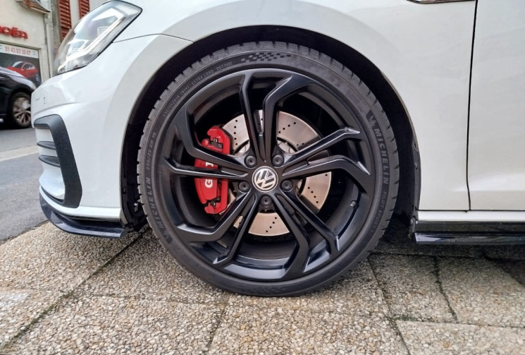 Volkswagen Golf VII Phase 2 GTI TCR 2.0 TFSi DSG7 290 cv Volkswagen Golf VII Phase 2 GTI TCR 2.0 TFSi DSG7 290 cv