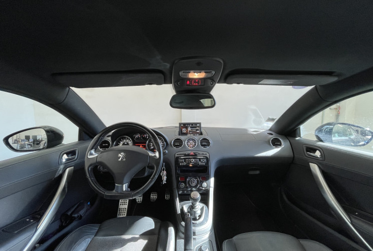 Peugeot RCZ 1.6 THP 16v  Peugeot RCZ 1.6 THP 16v