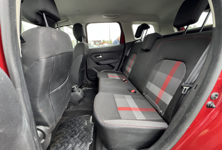 Dacia Duster 1.3 TCe 130ch FAP Techroad 4x2 / 1ER MAIN / SUIVI COMPLET / CAMERA / GPS