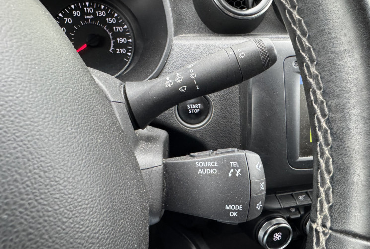 Dacia Duster 1.3 TCe 130ch FAP Techroad 4x2 / 1ER MAIN / SUIVI COMPLET / CAMERA / GPS