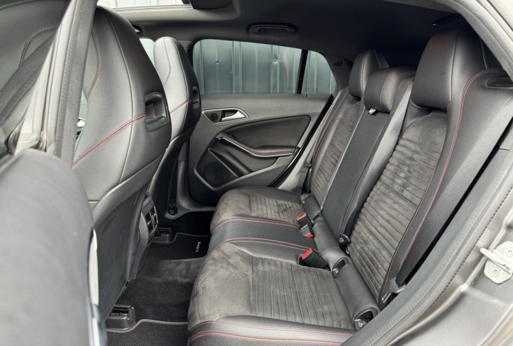 Mercedes CLA SHOOTING BRAKE 200 CDi PACK AMG 2.1 16V 7G-DCT 136 cv