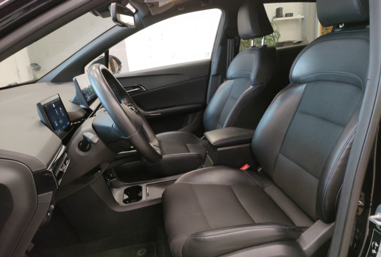 MG MG4 64kwh Luxury Pebble Black 204 ch tva récupérable MG MG4 64kwh Luxury Pebble Black 204 ch tva récupérable