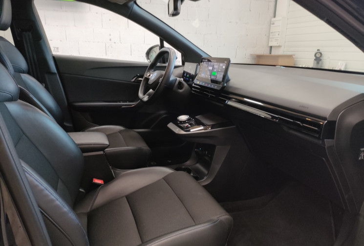 MG MG4 64kwh Luxury Pebble Black 204 ch tva récupérable MG MG4 64kwh Luxury Pebble Black 204 ch tva récupérable