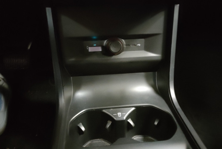 MG MG4 64kwh Luxury Pebble Black 204 ch tva récupérable MG MG4 64kwh Luxury Pebble Black 204 ch tva récupérable