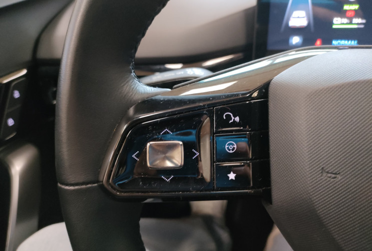 MG MG4 64kwh Luxury Pebble Black 204 ch tva récupérable MG MG4 64kwh Luxury Pebble Black 204 ch tva récupérable