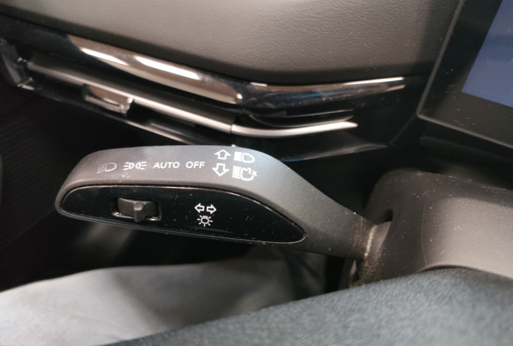 MG MG4 64kwh Luxury Pebble Black 204 ch tva récupérable MG MG4 64kwh Luxury Pebble Black 204 ch tva récupérable