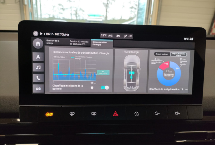 MG MG4 64kwh Luxury Pebble Black 204 ch tva récupérable MG MG4 64kwh Luxury Pebble Black 204 ch tva récupérable