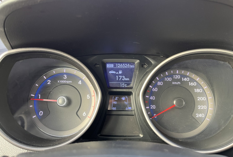 Hyundai i30 II HB 1.6 CRDi Blue Drive 110 cv Hyundai i30 II HB 1.6 CRDi Blue Drive 110 cv