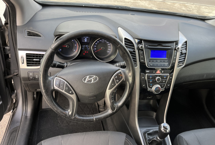 Hyundai i30 II HB 1.6 CRDi Blue Drive 110 cv Hyundai i30 II HB 1.6 CRDi Blue Drive 110 cv