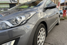 Hyundai i30 II HB 1.6 CRDi Blue Drive 110 cv Hyundai i30 II HB 1.6 CRDi Blue Drive 110 cv