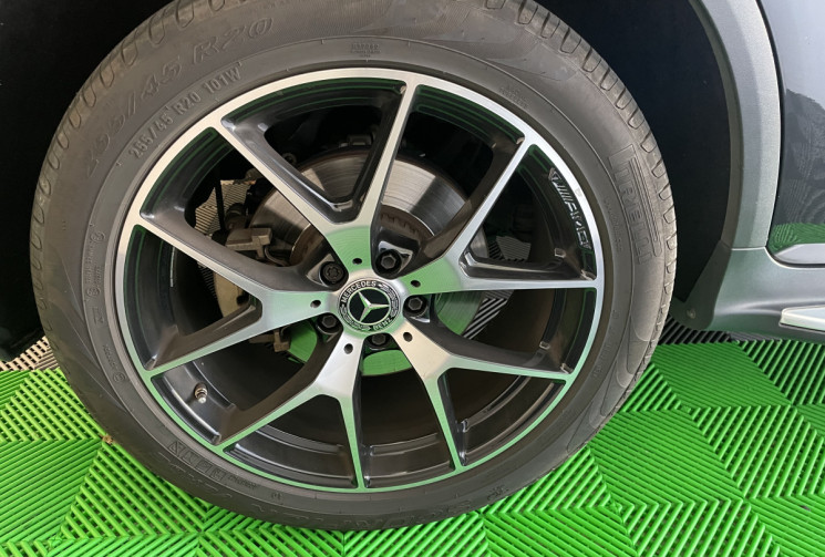 Mercedes GLC 300 d AMG Line Model 2020 245ch 4Matic 9G-Tronic Model 2020 Toit ouvrant panoramique 