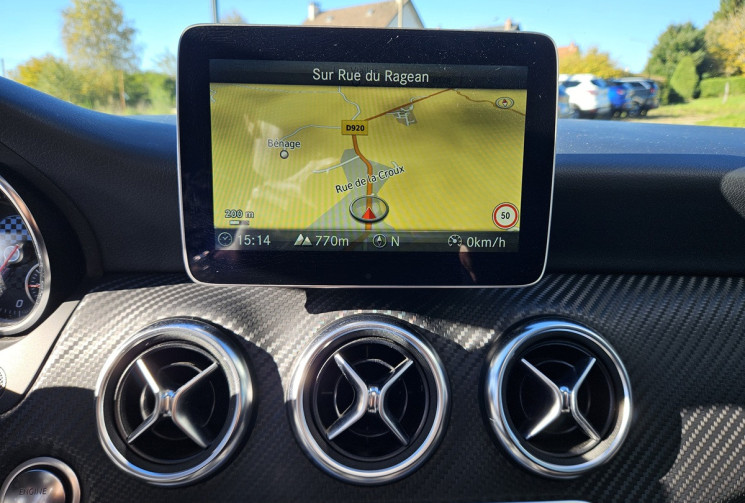 Mercedes Classe A 220 (W176) 2.2 CDI 177 4 MATIC 7G-DCT FASCINATION AMG Mercedes Classe A 220 (W176) 2.2 CDI 177 4 MATIC 7G-DCT FASCINATION AMG