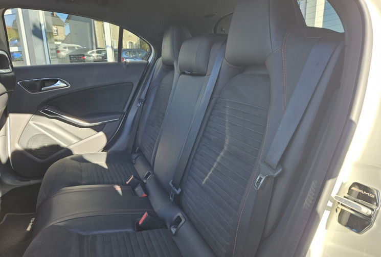 Mercedes Classe A 220 (W176) 2.2 CDI 177 4 MATIC 7G-DCT FASCINATION AMG Mercedes Classe A 220 (W176) 2.2 CDI 177 4 MATIC 7G-DCT FASCINATION AMG