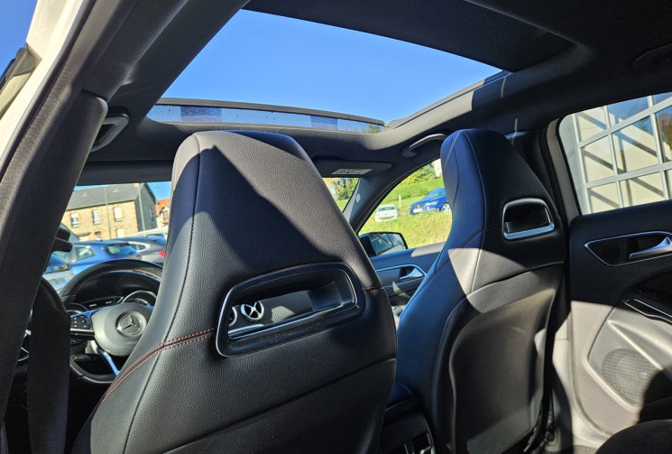 Mercedes Classe A 220 (W176) 2.2 CDI 177 4 MATIC 7G-DCT FASCINATION AMG Mercedes Classe A 220 (W176) 2.2 CDI 177 4 MATIC 7G-DCT FASCINATION AMG