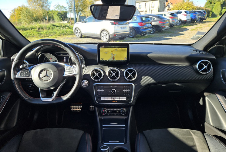 Mercedes Classe A 220 (W176) 2.2 CDI 177 4 MATIC 7G-DCT FASCINATION AMG Mercedes Classe A 220 (W176) 2.2 CDI 177 4 MATIC 7G-DCT FASCINATION AMG