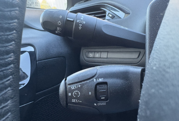 Peugeot 208 Urban Soul 1.2 VTi 82cv