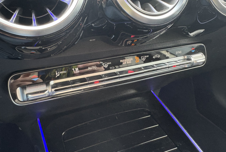 Mercedes GLB AMG Line 200d 8G-TRONIC 150 cv * Caméra 360 * Hayon Electrique * Sièges chauffants elec Mercedes GLB AMG Line 200d 8G-TRONIC 150 cv * Caméra 360 * Hayon Electrique * Sièges chauffants elec