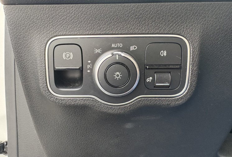 Mercedes GLB AMG Line 200d 8G-TRONIC 150 cv * Caméra 360 * Hayon Electrique * Sièges chauffants elec Mercedes GLB AMG Line 200d 8G-TRONIC 150 cv * Caméra 360 * Hayon Electrique * Sièges chauffants elec