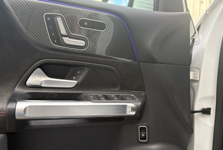 Mercedes GLB AMG Line 200d 8G-TRONIC 150 cv * Caméra 360 * Hayon Electrique * Sièges chauffants elec Mercedes GLB AMG Line 200d 8G-TRONIC 150 cv * Caméra 360 * Hayon Electrique * Sièges chauffants elec