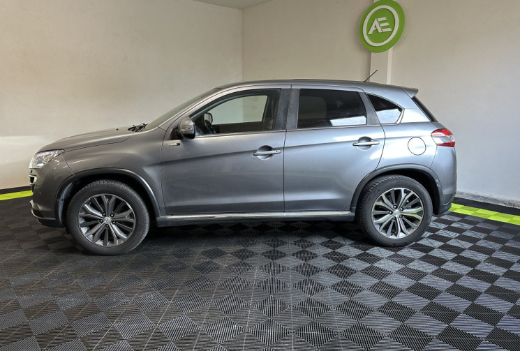 Peugeot 4008 1.6 HDi 115 cv Style 4WD 4x4 / Kit Distribution Neuf