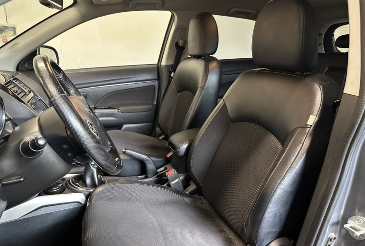 Peugeot 4008 1.6 HDi 115 cv Style 4WD 4x4 / Kit Distribution Neuf