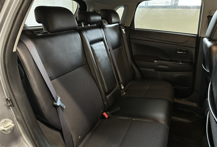 Peugeot 4008 1.6 HDi 115 cv Style 4WD 4x4 / Kit Distribution Neuf