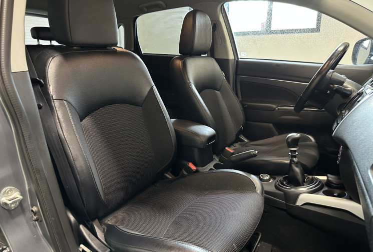 Peugeot 4008 1.6 HDi 115 cv Style 4WD 4x4 / Kit Distribution Neuf