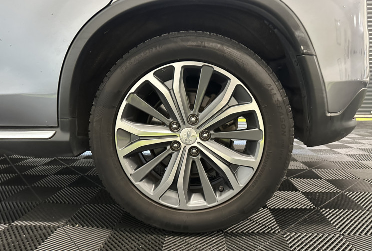 Peugeot 4008 1.6 HDi 115 cv Style 4WD 4x4 / Kit Distribution Neuf