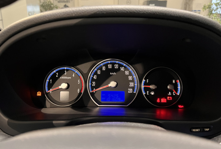 Hyundai SANTA FE 4WD CRDI 150 CH / PREMIERE MAIN Hyundai SANTA FE 4WD CRDI 150 CH / PREMIERE MAIN