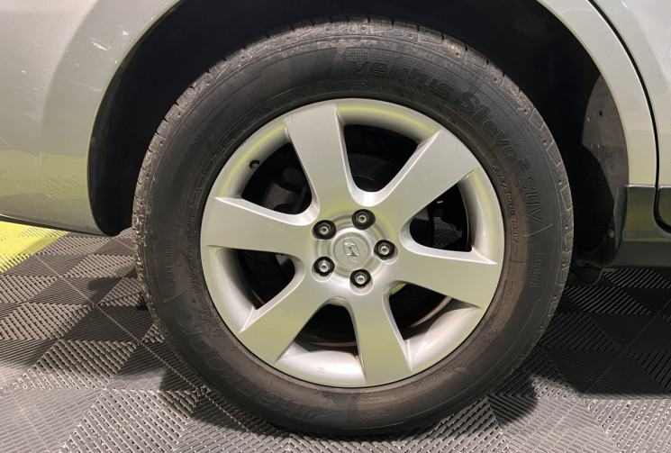 Hyundai SANTA FE 4WD CRDI 150 CH / PREMIERE MAIN Hyundai SANTA FE 4WD CRDI 150 CH / PREMIERE MAIN