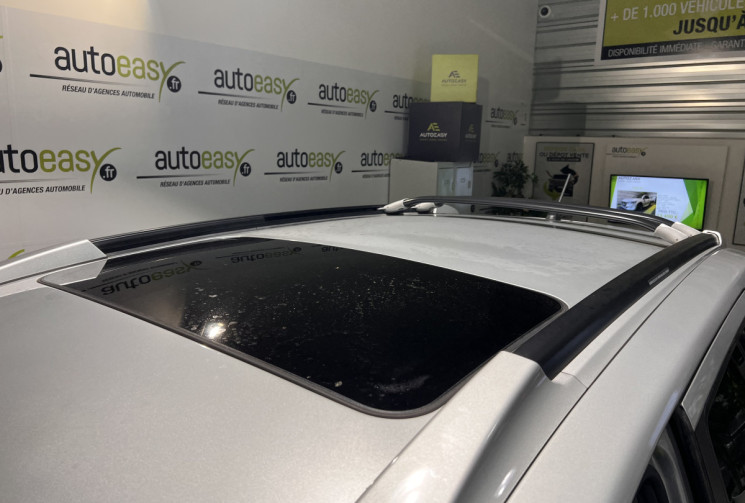 Hyundai SANTA FE 4WD CRDI 150 CH / PREMIERE MAIN Hyundai SANTA FE 4WD CRDI 150 CH / PREMIERE MAIN